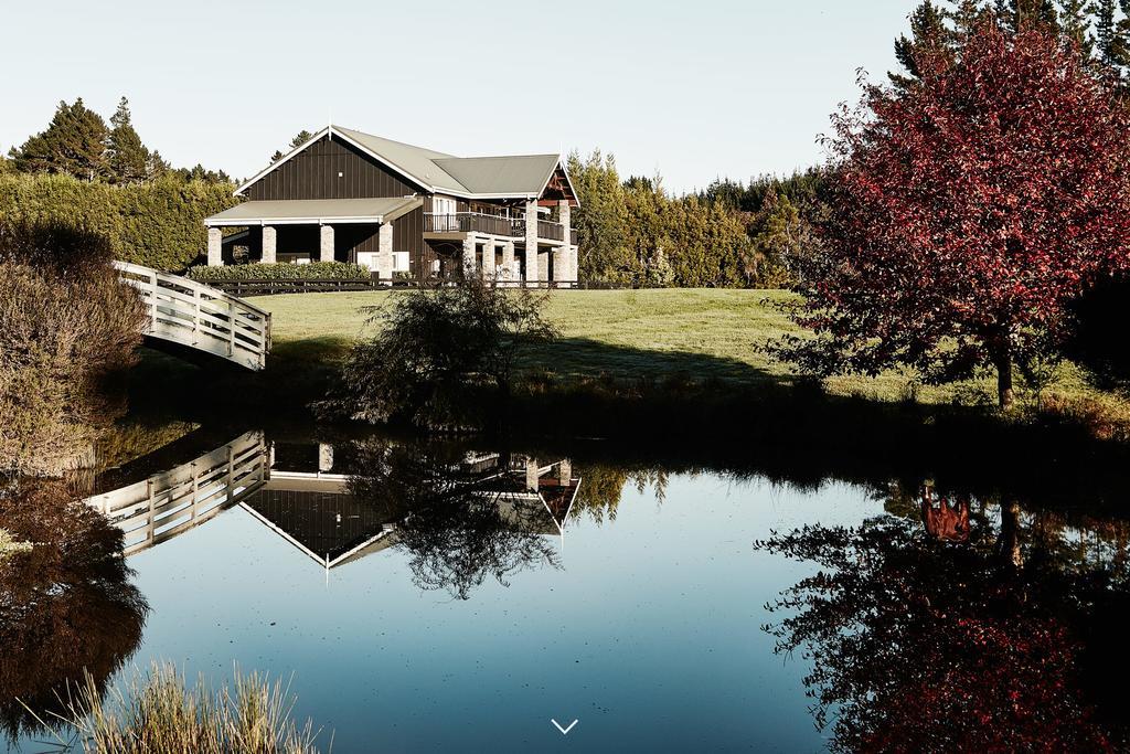 HUs - Boutique Venue&Accommodation Riverhead Extérieur photo